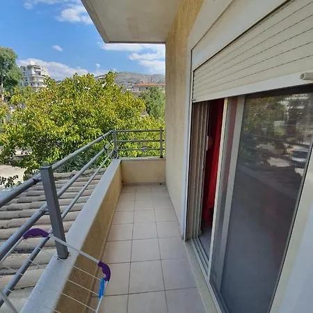 شقة Center 1+1 Apartment *
